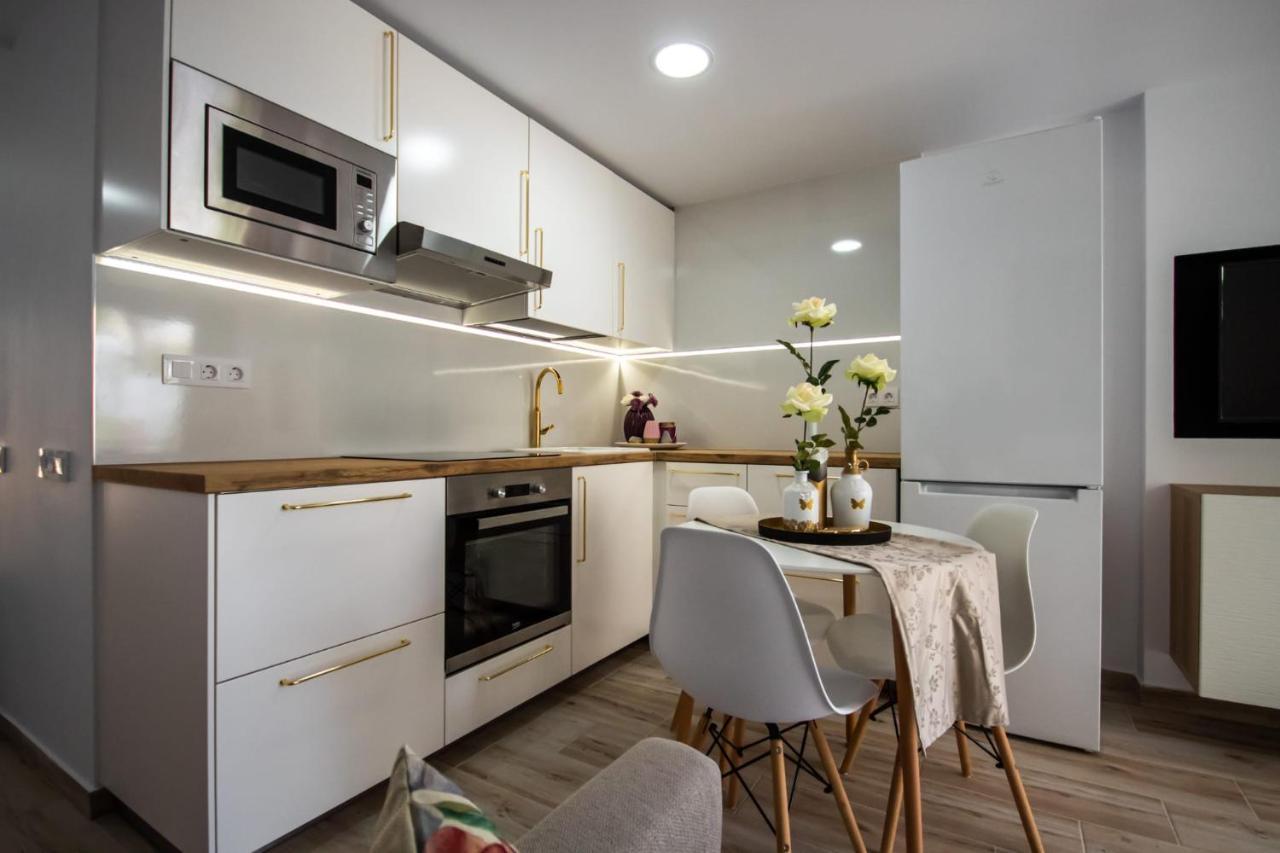 Los Elefantes Apartment San Bartolomé Екстериор снимка